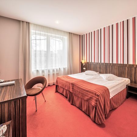 ריגה Rija Vef Hotel With Free Parking מראה חיצוני תמונה