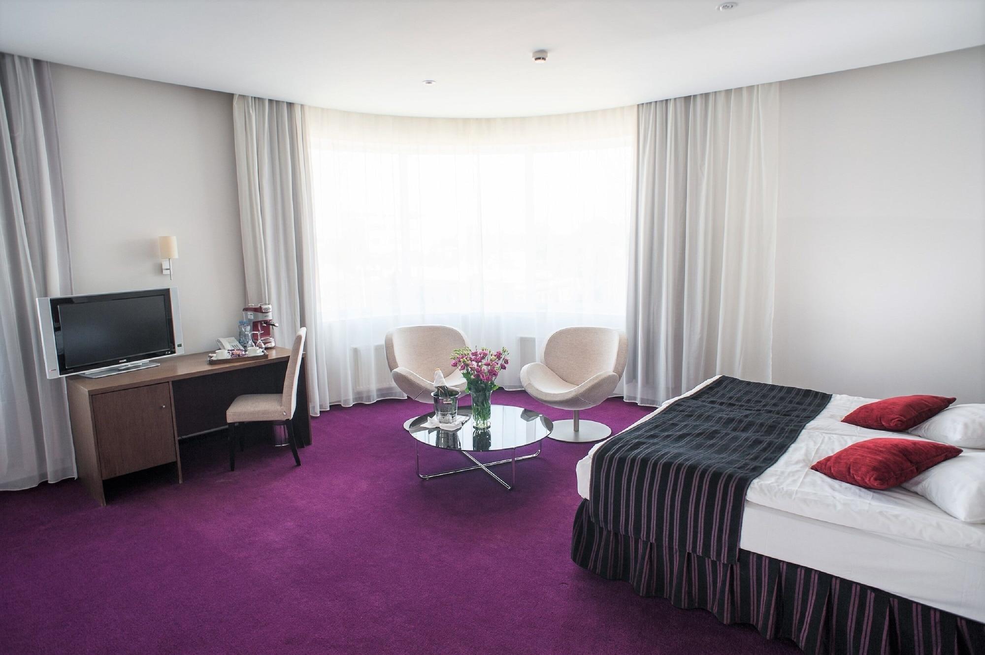 ריגה Rija Vef Hotel With Free Parking מראה חיצוני תמונה
