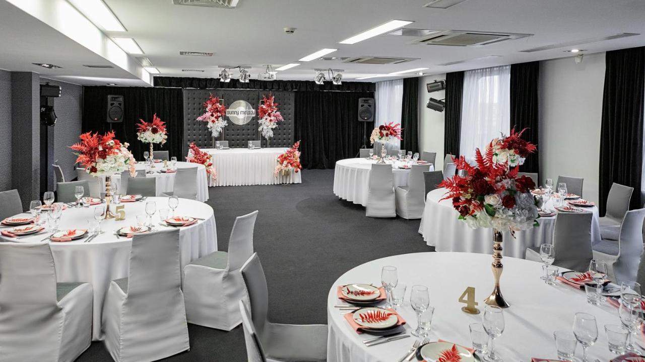ריגה Rija Vef Hotel With Free Parking מראה חיצוני תמונה