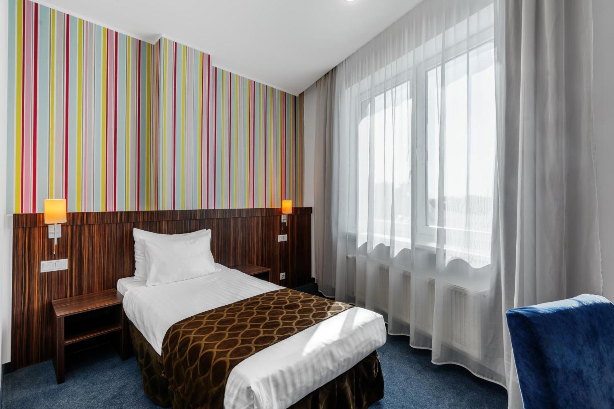 ריגה Rija Vef Hotel With Free Parking מראה חיצוני תמונה